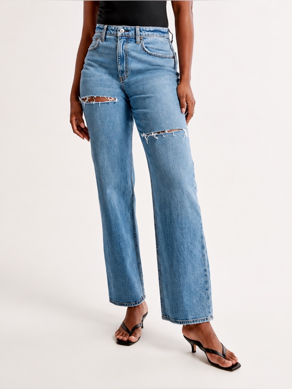 Abercrombie & Fitch 90s Relaxed High Rise Distressed Jeans 28/6R NWT